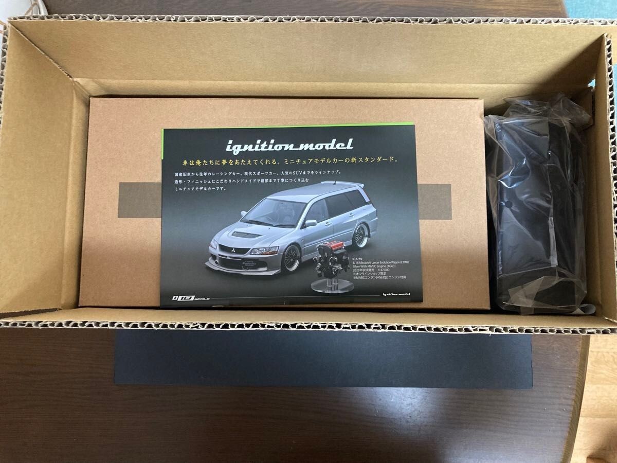 Ignition Model 1/18 IG3229 with Top Secret Skyline doll F/S