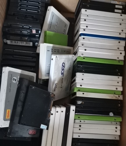 2.5in SSD Solid State Drive 30GB 32GB 60GB 64GB 120GB 128gb 240GB 256GB 512GB - Picture 7 of 9