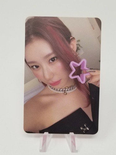 ITZY CRAZY IN LOVE 1ST ALBUM OFFICIAL PHOTOCARD YEJI LIA RYUJIN CHAERYEONG YUNA - Picture 15 of 31