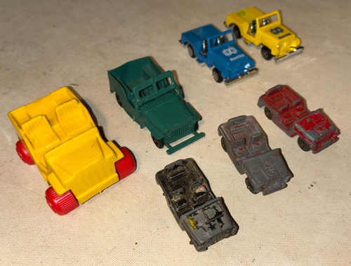 (7) Vintage Jeep Diecast Plastic Cars Tootsie Toy Viking etc. Great Collection - Picture 3 of 3