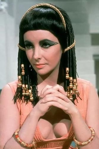 Elizabeth Taylor In Cleopatra 4x6 photo
