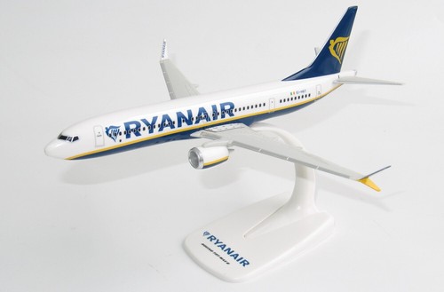 Modellino aereo PPC Ryanair Boeing 737 Max 8 scala 1:100 Snap-Fit PP-RYANAIR100 - Foto 1 di 8