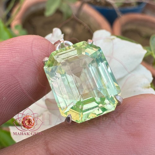 Certified 20.60 CT Natural Vibrant Green Peridot Gemstone Pendant – 925 Silver - Picture 6 of 7