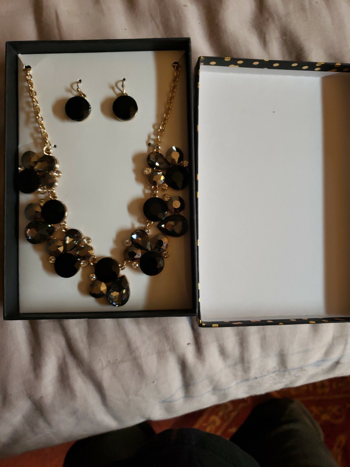 Picture 1 of 3
