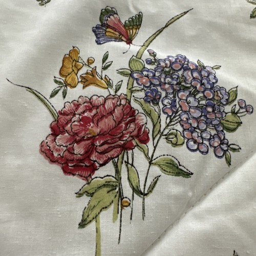 Size 88" X 86 Full Size Comforter Spring Flowers Butterflies Linen-look White - Picture 7 of 7