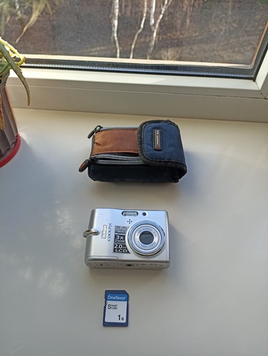 🔥Cámara compacta digital Nikon CoolPix L10 plateada 5,0 MP🔥Juego completo funcionando🔥 - Imagen 3 de 7