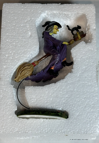 Departamento 56 Halloween Snow Village Midnight's Last Ride Halloween retirado 2019 - Imagen 12 de 24