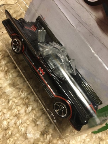 Hot Wheels Classic '66 TV Series Batmobile Variation Lot 4 New Models FTE Tooned - Picture 6 of 7
