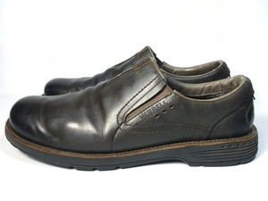 maroon dress with black boots