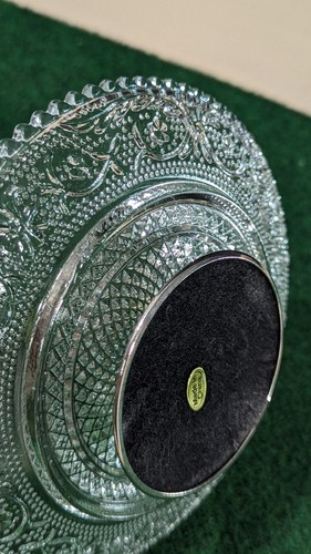 Plato para servir de cristal con pedestal plateado - Imagen 13 de 18