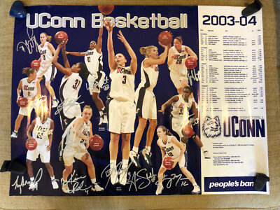 UConn Okafor & Taurasi サイン入り表紙