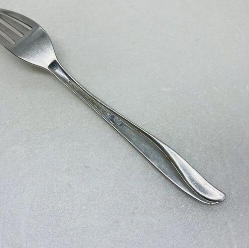 Vintage Wm Rogers IS Dinner Fork Stainless 7.5” USA International Silver 29 - Picture 7 of 10
