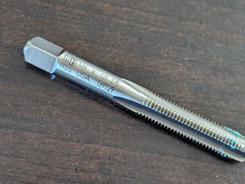 Union Butterfield M8 x 1 Stecker Wasserhahn HSS gerade D5 4FL, hergestellt in den USA - Bild 2 von 3