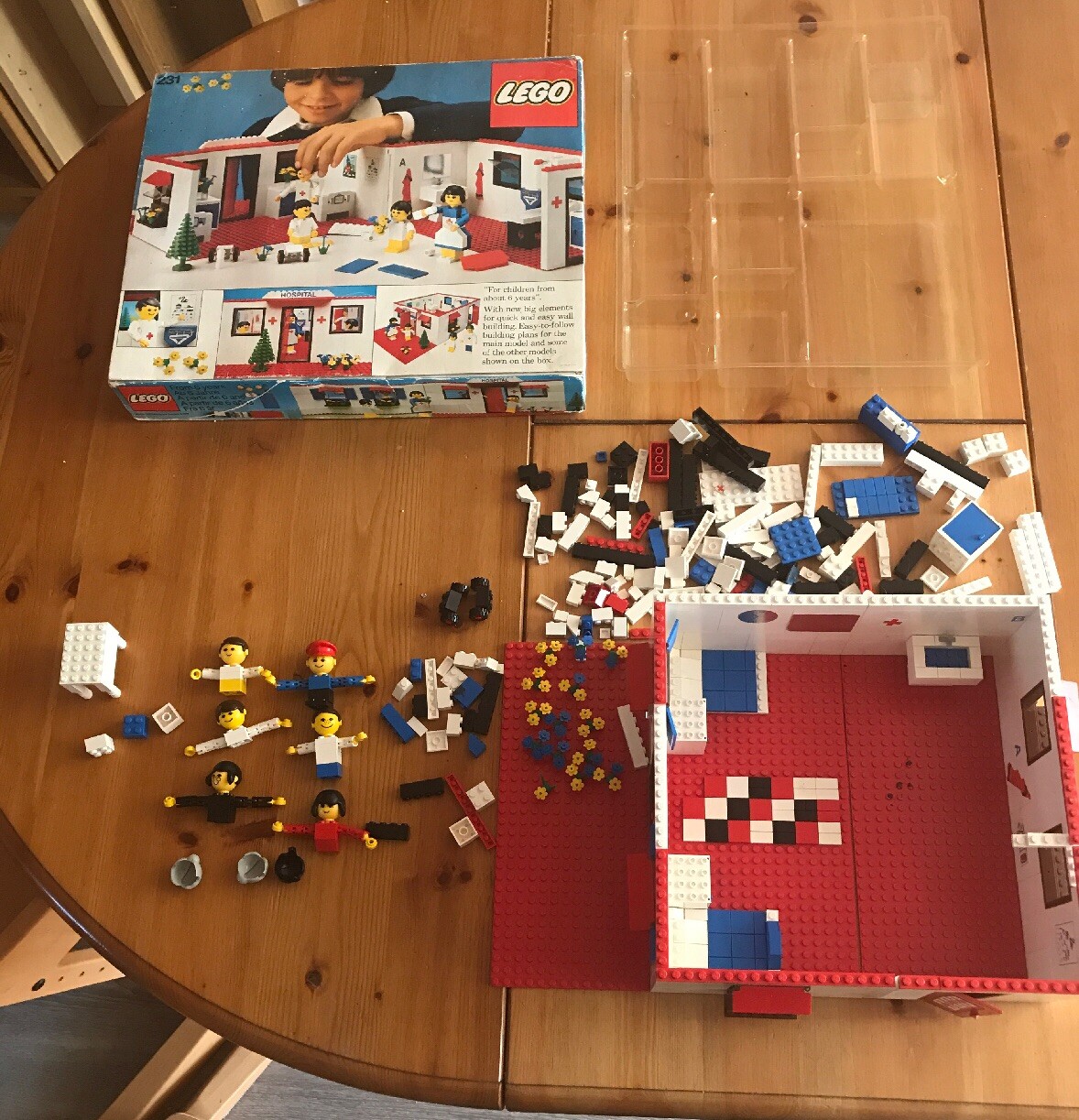 Vintage Lego Hospital 231 in Box NOT COMPLETE Vintage Lego Hospital 231 in Box NOT COMPLETE