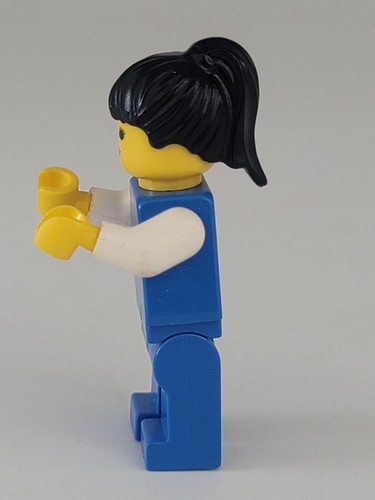 Lego Mini Figure Minifigure TV002 Small TV logo Classic town - Picture 3 of 4