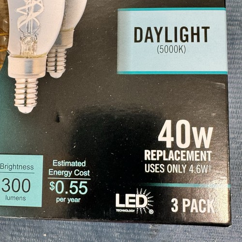 Ecosmart 40-Watt Equivalent Dimmable E12 Candelabra 3 Pack B11 Daylight Clear - Picture 3 of 11