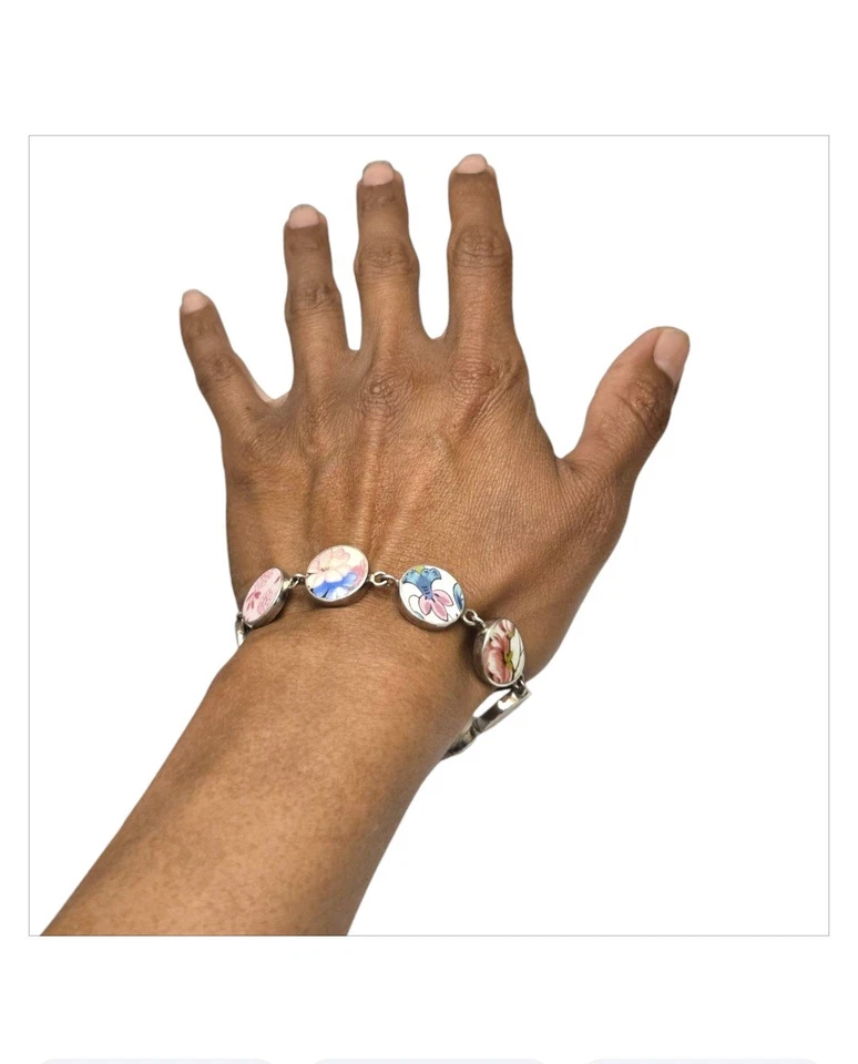 Alluring JESSICA LEE SterlingSilver Eight Painted Flowers On Porcelain Bracelet  - Image 4 of 4