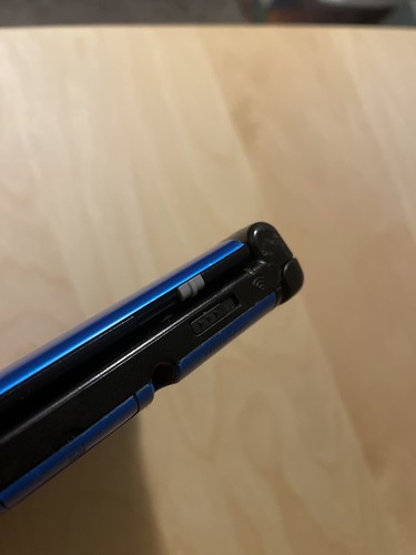 Pacchetto console Nintendo 3DS XL - Blu/Nero con 4 giochi - Foto 16 di 17