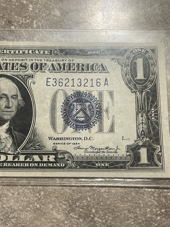 1934 $1 Silver Certificate. Beautiful Quality Paper Excellent Condition - Image 4 of 4