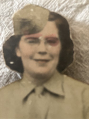 Vintage WW2 WAC Woman Photo on Board -- Life Like Statue Company New York - Bild 4 von 9