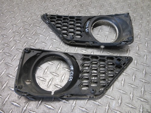 07-10 Mercedes W216 CL550 CL63 Front Right Bumper Fog Light Grille Grill left