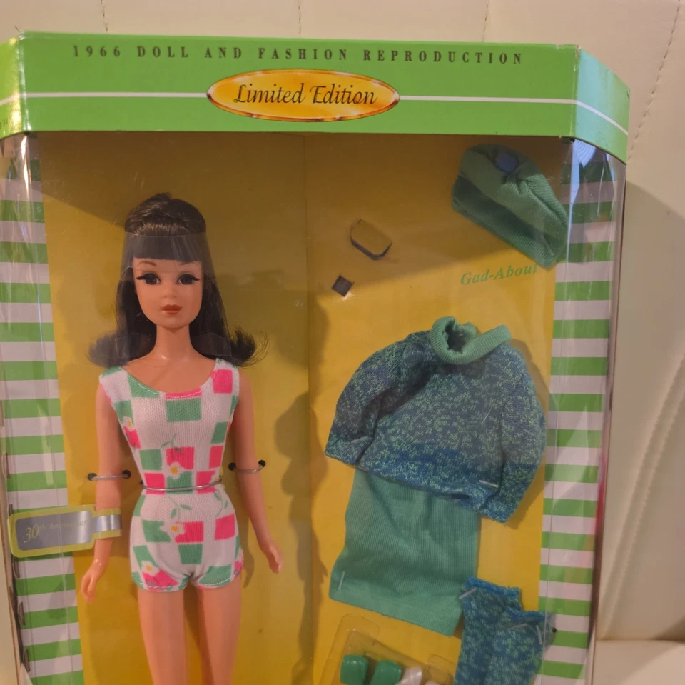 Muñeca reproducción Barbie 30 aniversario Francie #14609 Mattel 1997 en caja original Foto 2 de 4