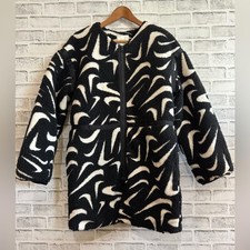 NWT Women s Nike high pile cozy therma-fit black and white long jacket XS