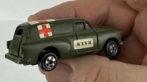 Zylmex Zee T439 Chevy Ambulance Mash 4077 Super Clean With All Decals - Picture 9 of 9
