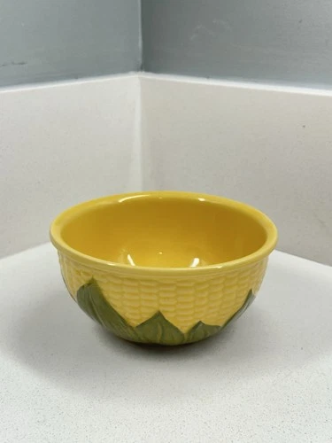 Shawnee USA Corn Bowl #6 Yellow Green Vintage Ceramic Mixing Bowl 8”