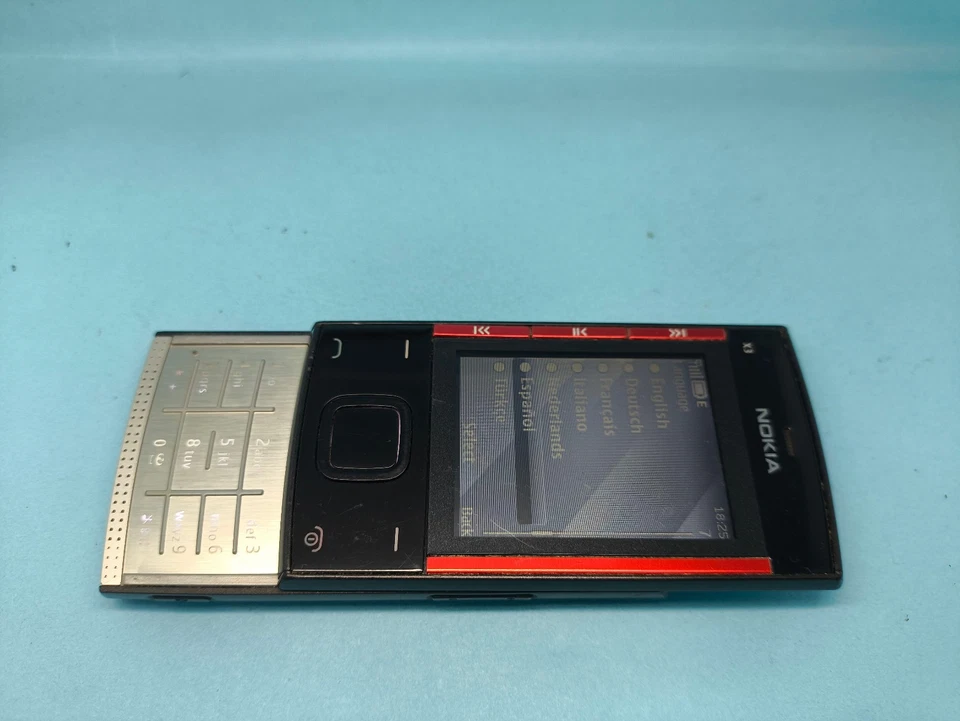 Nokia X3-00 Black/Red (UNLOCKED) mobile phone - Image 2 of 4