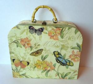 Pamela-Gladding-Box-Keepsake-Organizer-Suitcase-Butterfly-Floral-Motif-Decor