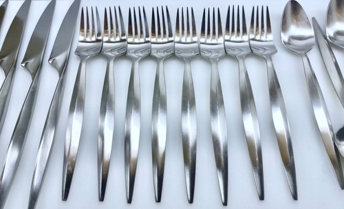 ARGENTERIA IMPOSTAZIONI GOURMET MCM ERBA ACCIAIO 33pz FORCHETTA CUCCHIAINO COLTELLO CUCCHIAINO OTTIME CONDIZIONI - Foto 3 di 9