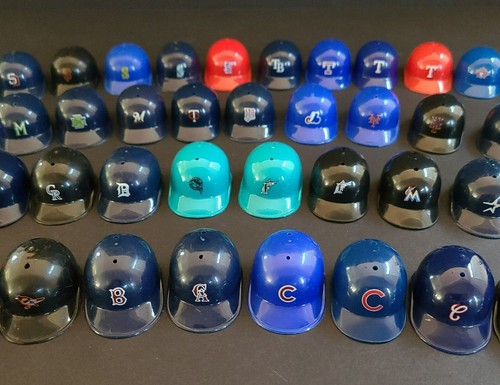 MLB Gumball - Vending Machine Mini Batting Helmet - 2in x 1.25in - Picture 3 of 123