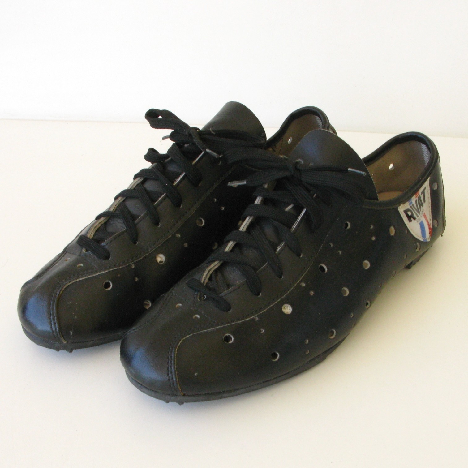 Old cycling chaussures-rivat-made in France-t40-tbe bike vintage Old cycling chaussures-rivat-made in France-t40-tbe bike vintage