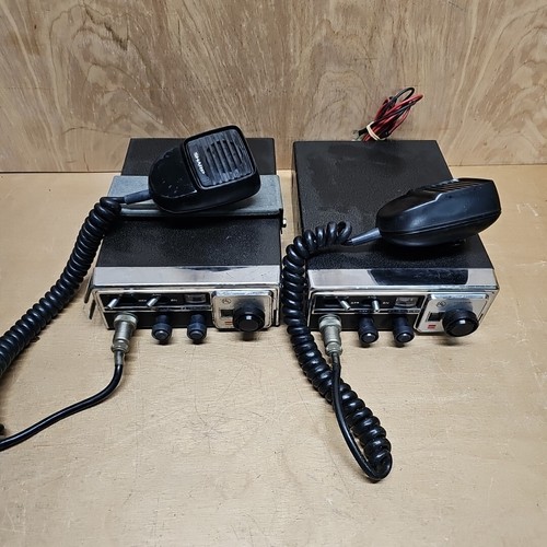 Sharp CB-750A Lot 2 CB Radio w/ 23 Synthesized Channels-1 Is Working 2nd Parts - Picture 2 of 6