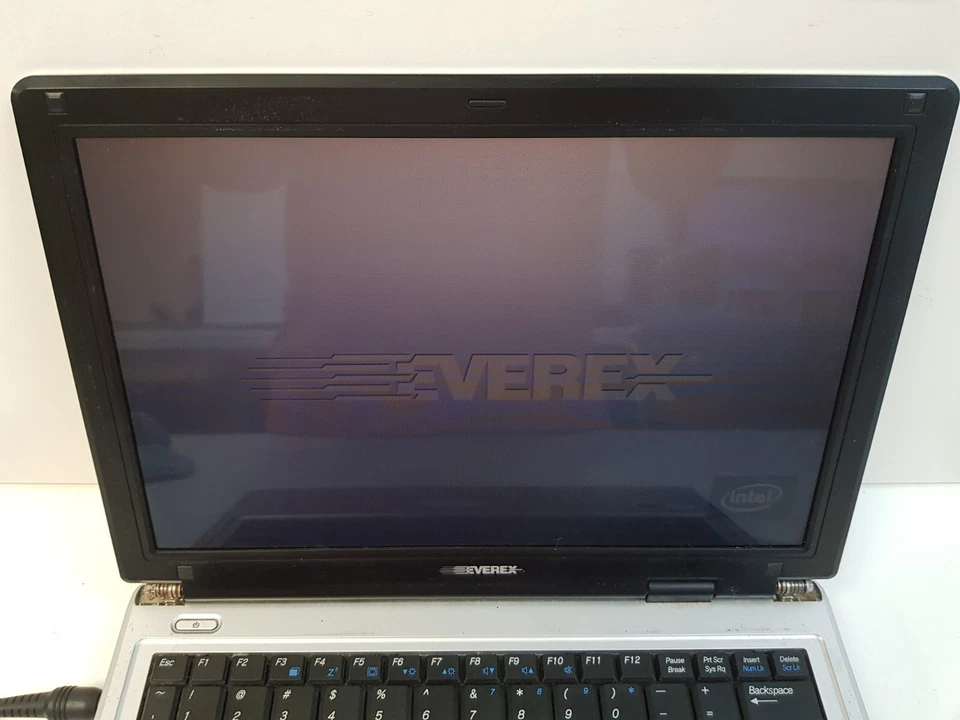 Portátil Everex Stepnote SA2503T Windows 7 defectuoso repuestos reparaciones repuestos Foto 3 de 4