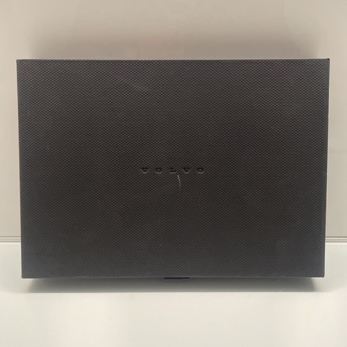 VOLVO XC40 RECHARGE OWNERS HANDBOOK / MANUAL + SERVICE BOOK 2020~2024 (2021) - Picture 5 of 5