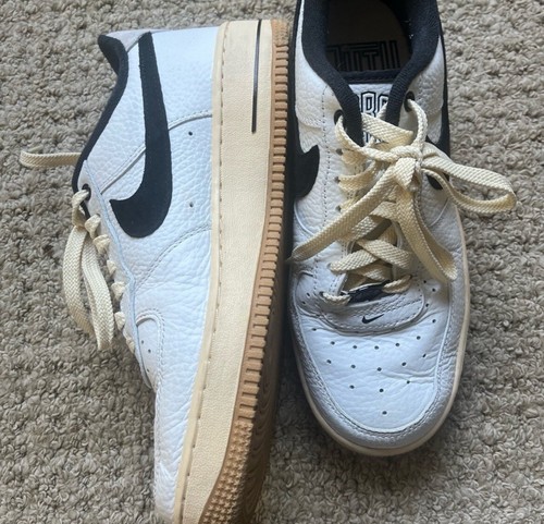 Size 8.5 - Nike Air Force 1 '07 Command Force - White Black W - Picture 2 of 5
