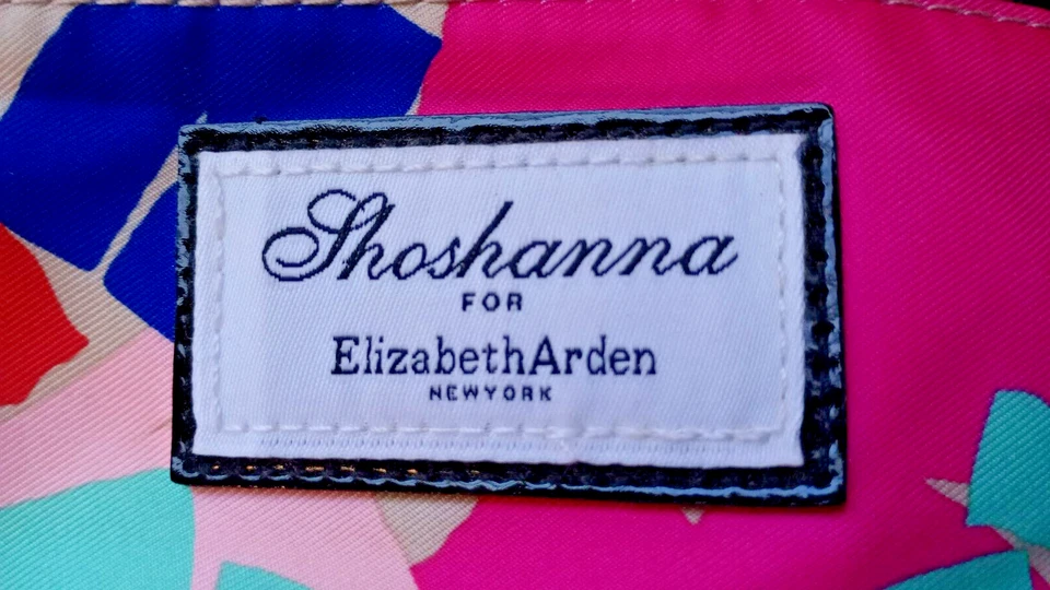 Bolsa de cosméticos de maquillaje Elizabeth Arden de Shoshanna con asa superior Foto 3 de 4