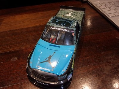 2013 DENNY HAMLIN #51 AIR JORDAN TOYOTA TUNDRA 1/24 CUSTOM TRUCK KBM