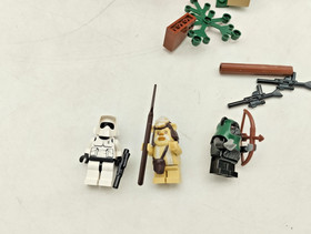 LEGO 7956 Ewok Attack Original Box Figures Star Wars Clone Wars EOL 10236