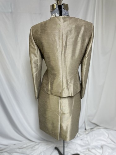 Kasper Skirt Suit Size 6P Petite Two Piece Set Gold Rosettes French Placket - Picture 18 of 23