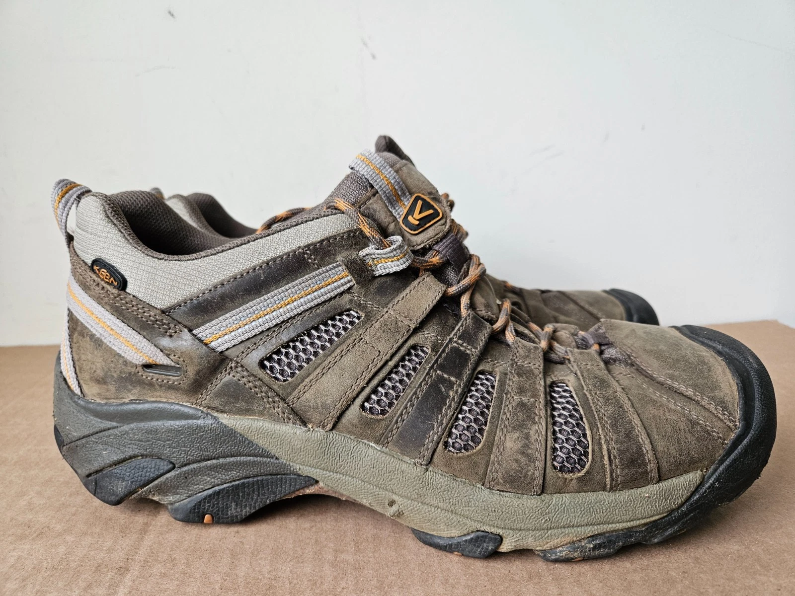 Keen Voyageur Brown Leather Low Top Hiking Shoes Mens Size 14