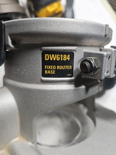 Dewalt DW6184 Fixed Router Base for DW616 and DW618 Dewalt Routers - Picture 3 of 7