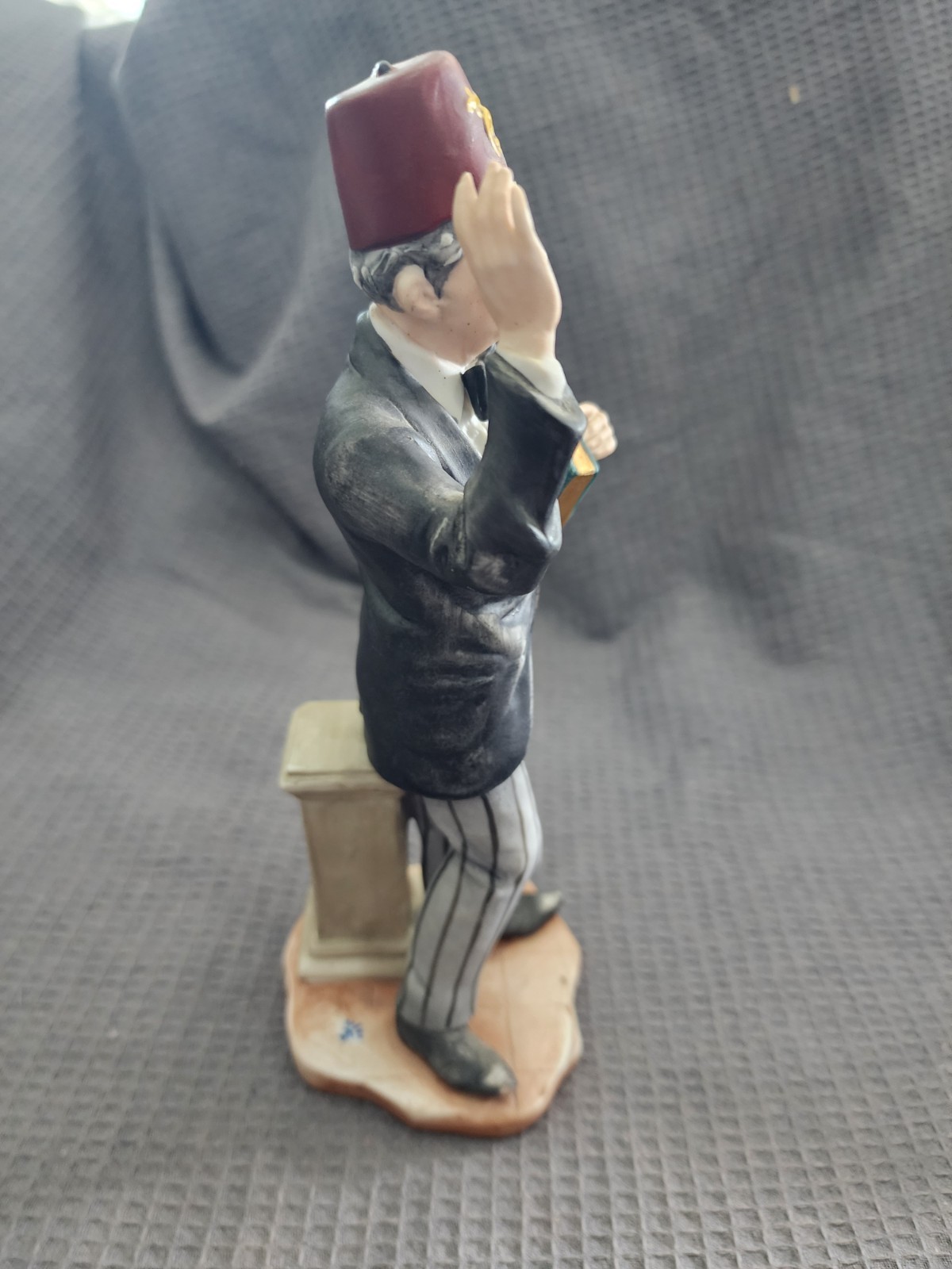 Picture 3 of 8