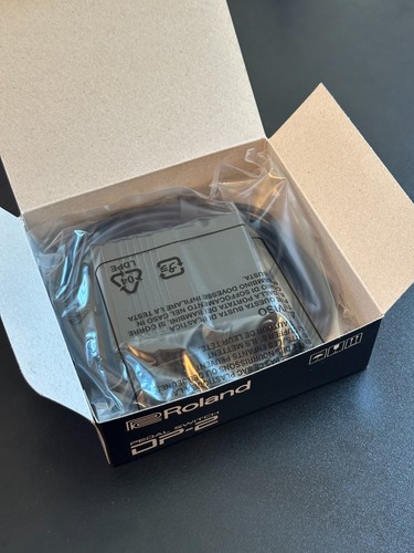 Roland Pedal Switch DP-2 BLACK, BRAND NEW UNOPENED - Picture 3 of 4