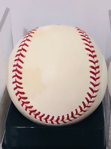 **TOM UNDERWOOD PHILADELPHIA PHILLIES 1974 - 1977 SIGNED BALL** - Picture 10 of 10