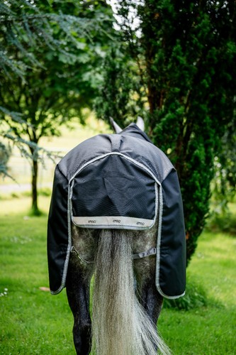 Horseware Amigo Bravo XL 1200d Turnout Rug Big Horse Lite/Medium 150g 5'9"-7'6" - Picture 13 of 20