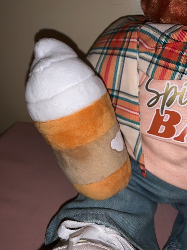 Build A Bear Pumpkin Spice Bear - in Jeans, Sneaker, T-Shirt, Schal, hat Frappe - Bild 8 von 13