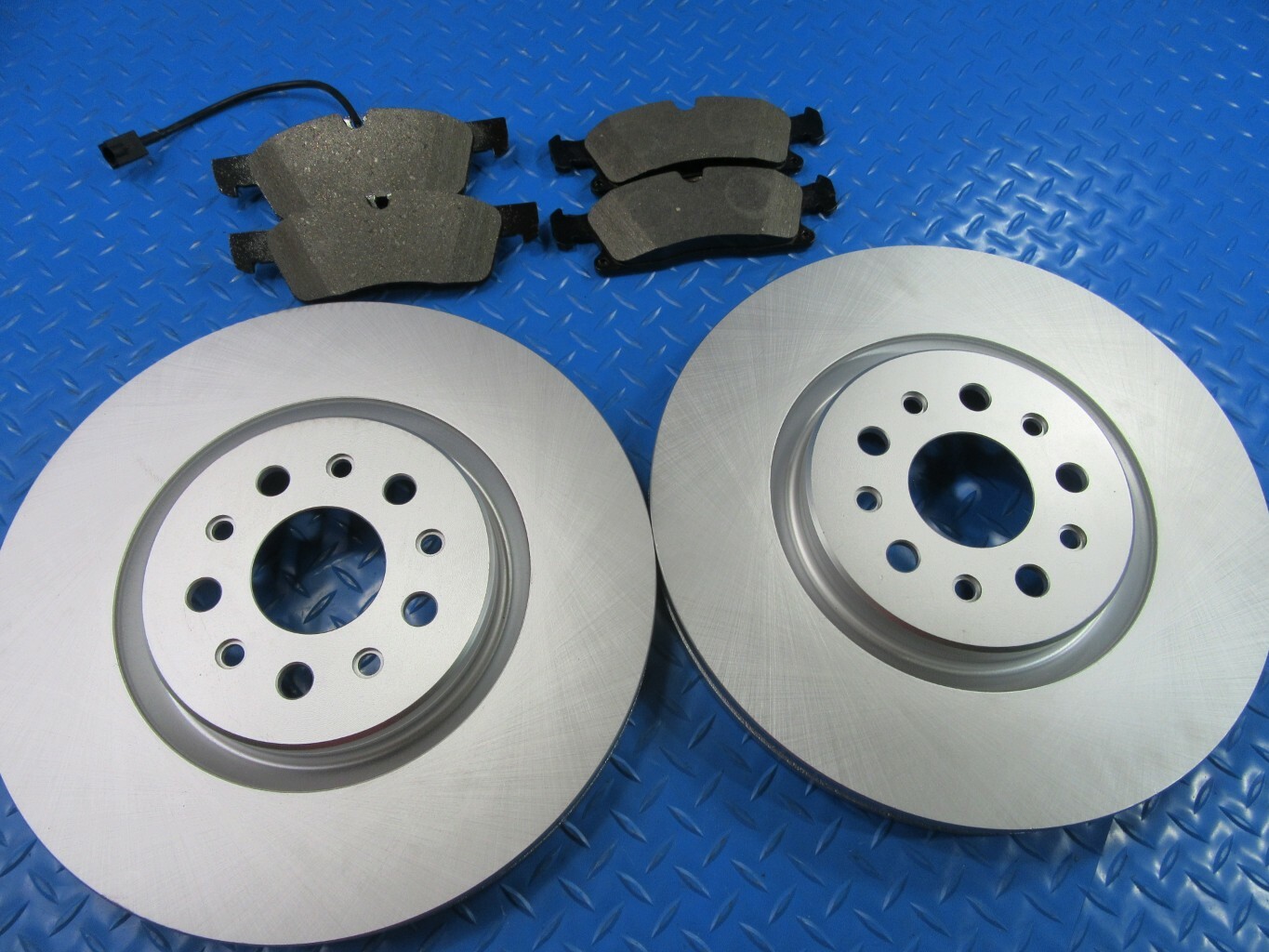 Maserati Levante front brake pads & rotors smooth TopEuro #6910